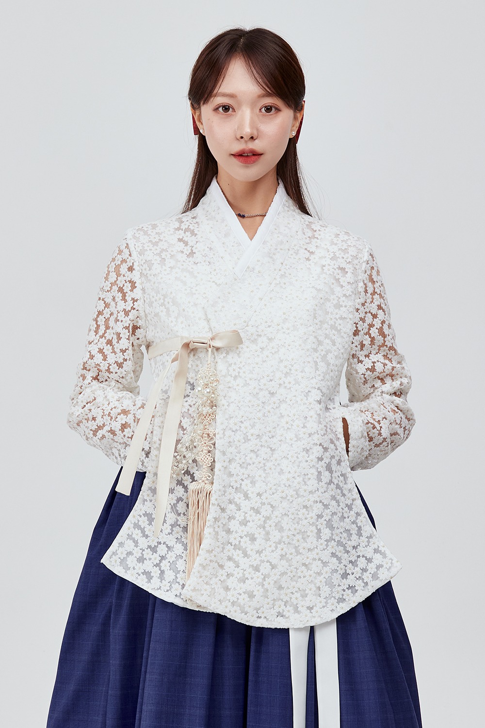Flower Embroidery Dangui [White]